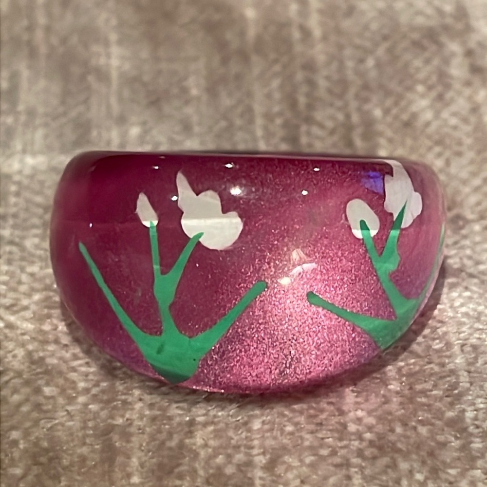 Lavender Lucite Abstract Dome Flower Ring